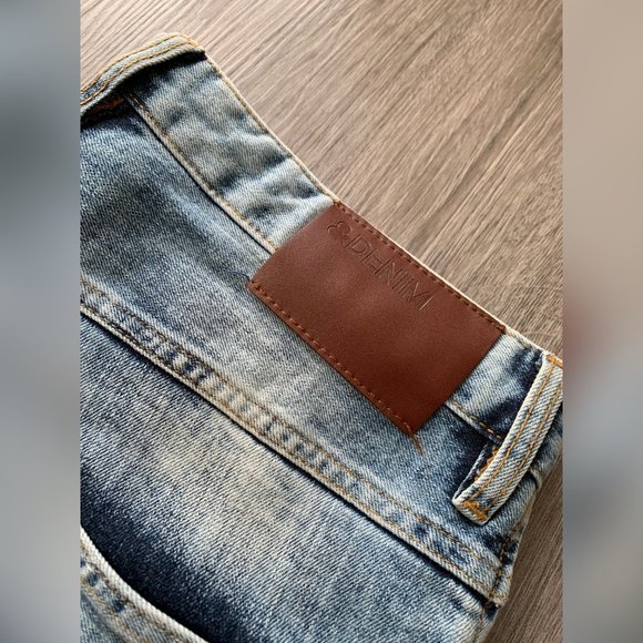 H&M Light Denim Blue Tapered Jeans for Boys - Picture 7 of 10